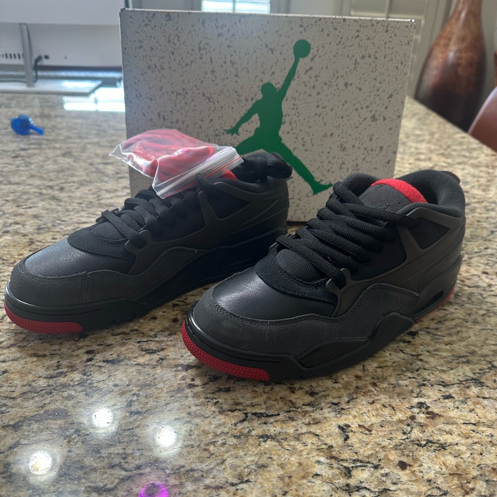 Air jordan 4 RM